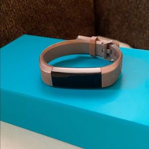 Fitbit Alta HR with rose gold silicone band